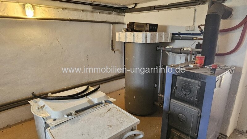 14 km vom Balaton entfernt, mehrgenerationenfähiges Einfamilienhaus in ausgezeichnetem Zustand zu verkaufen