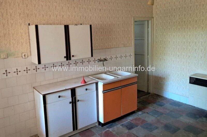 Familienhaus mit Nebengebäude und großem Grundstück im Komitat Somogy zu verkaufen