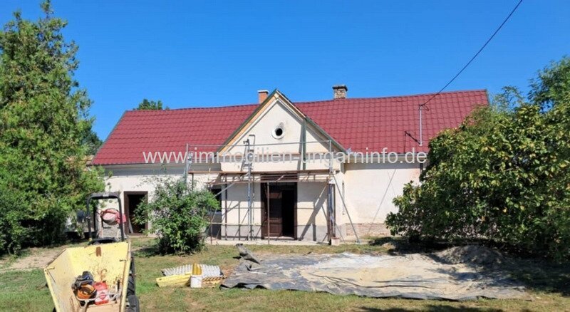 Somogy Vármegye: Familienhaus im Umbau im Komitat Somogy 