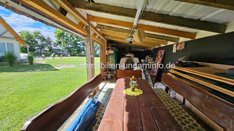 Waldhaus mit Appartements, Schwimmbad in der Nähe des Plattensees