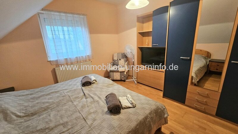 In Zalakaros (Thermalstadt), Einfamilienhaus mit 4 Wohnungen zu verkaufen