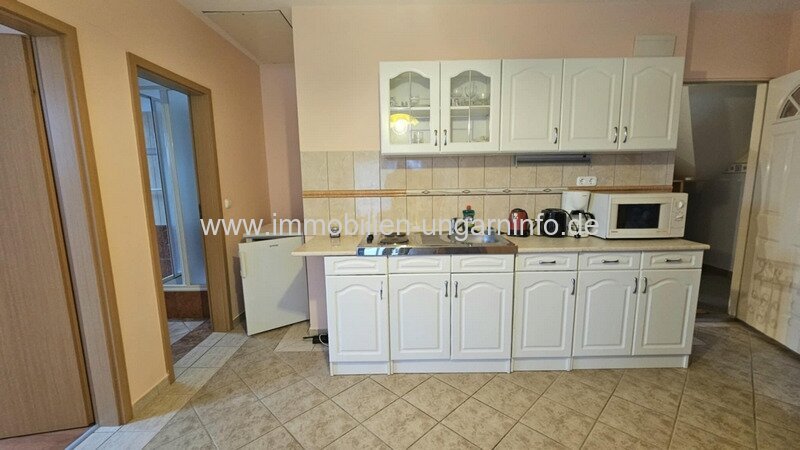 In Zalakaros (Thermalstadt), Einfamilienhaus mit 4 Wohnungen zu verkaufen