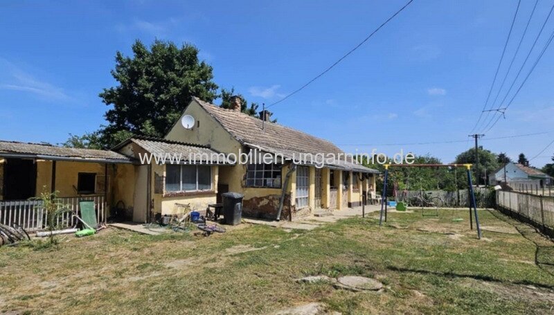 Einfamilienhaus mit Nebengebäuden im Kreis Somogy