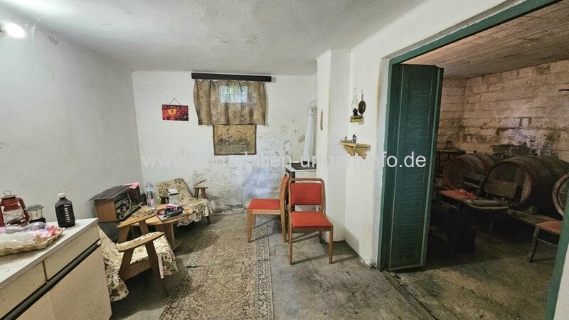 In Marcali Weinberg (Balaton 14 km) komfortables Keller/Wochenendhaus mit Nebengebäude