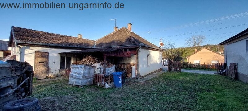 Einfamilienhaus in einem kleinen Dorf bei Kaposvár zu verkaufen