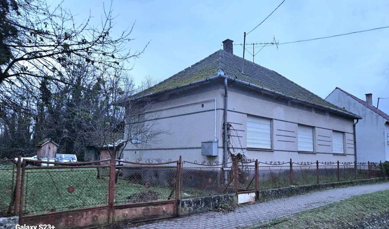 Somogy Vármegye: 120 m² freistehendes Haus mit großem Grundstück im Süden des Komitats Somogy Somogy Vármegye: 120 m² freistehendes Haus mit großem Grundstück im Süden des Komitats Somogy