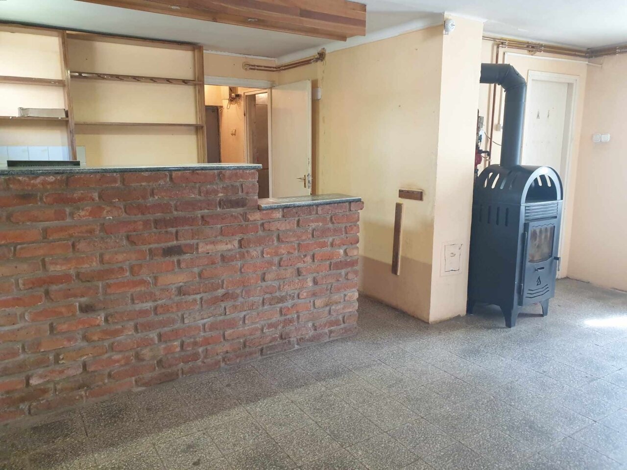 Geschäftsräume / Wohnungsgebäude im Komitat Somogy günstig zu verkaufen