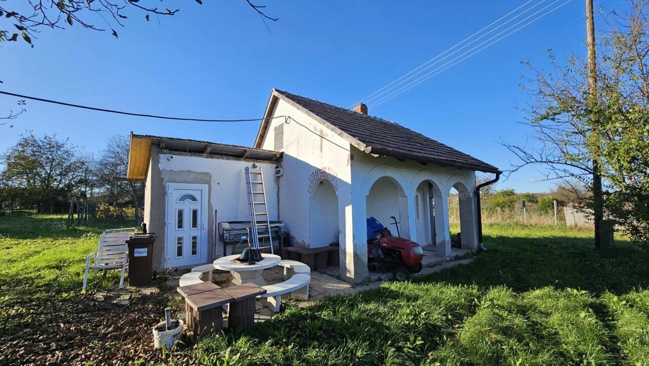 Weingut mit 2 Häusern in der Nähe des Plattensees