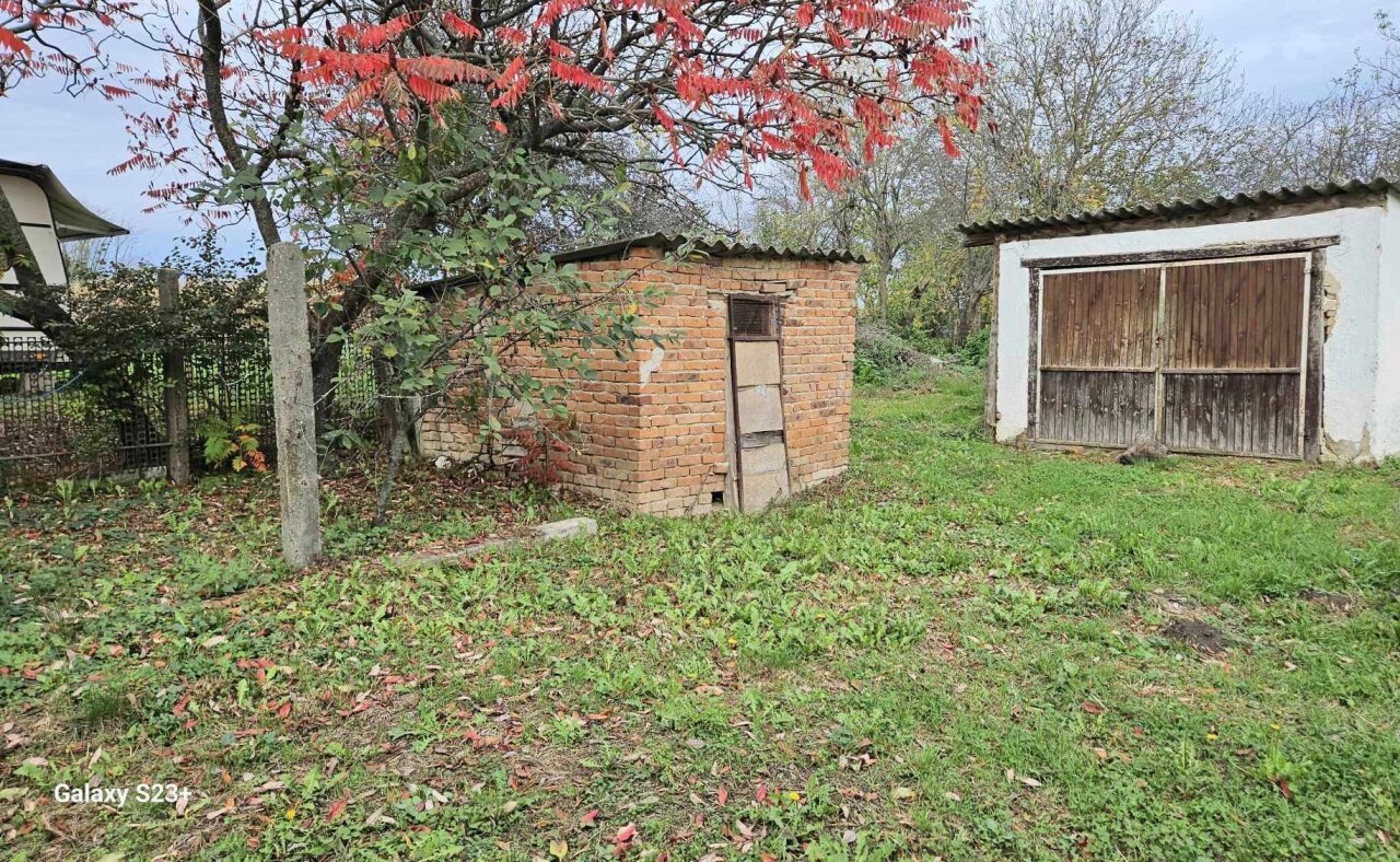 Teilweise renoviertes Einfamilienhaus im Krishna-Tal