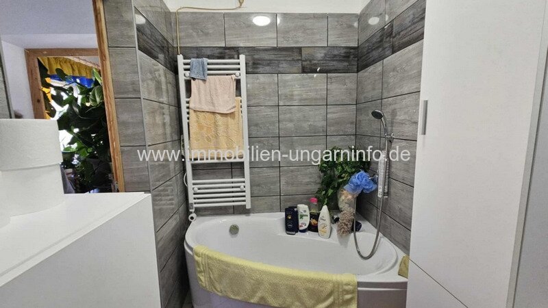 Kleines Stadtfamilienhaus zum Verkauf in Marcali