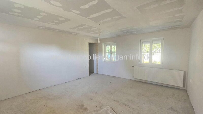 Teilweise renoviertes Einfamilienhaus in der Nähe des Plattensees