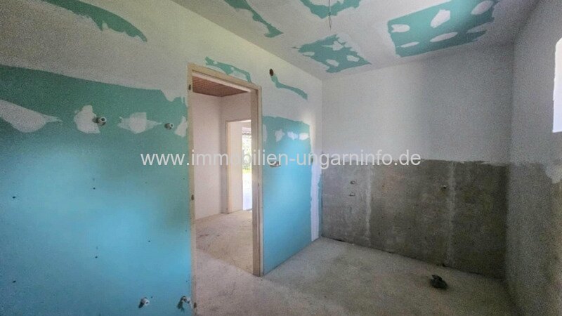 Teilweise renoviertes Einfamilienhaus in der Nähe des Plattensees