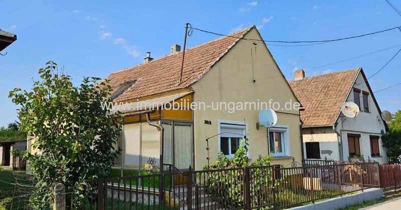 Somogy Vármegye: Einfamilienhaus mit 3 Werkstätten für sofortigen Umzug verfügbar Somogy Vármegye: Einfamilienhaus mit 3 Werkstätten für sofortigen Umzug verfügbar