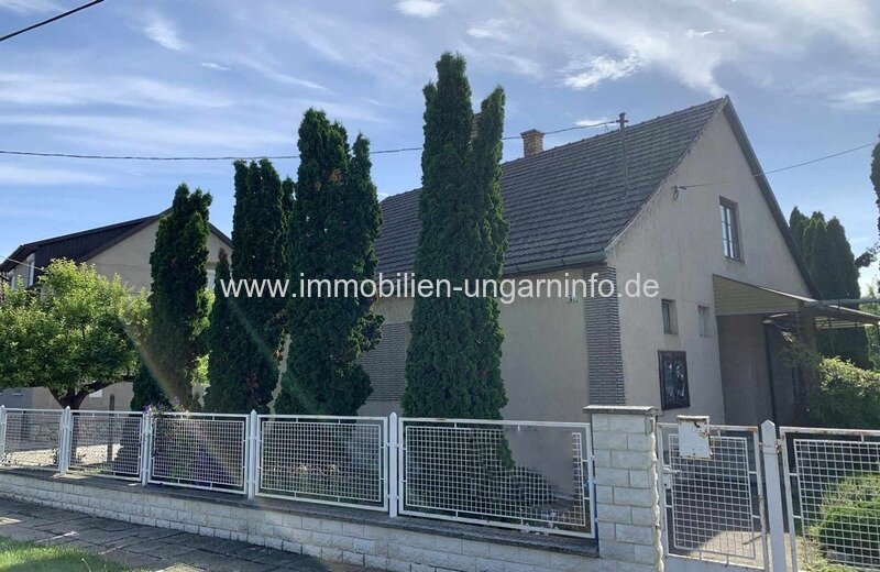 Bezugsfertiges Einfamilienhaus in Dombóvár