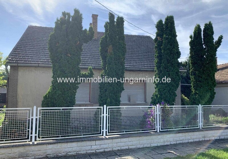 Bezugsfertiges Einfamilienhaus in Dombóvár