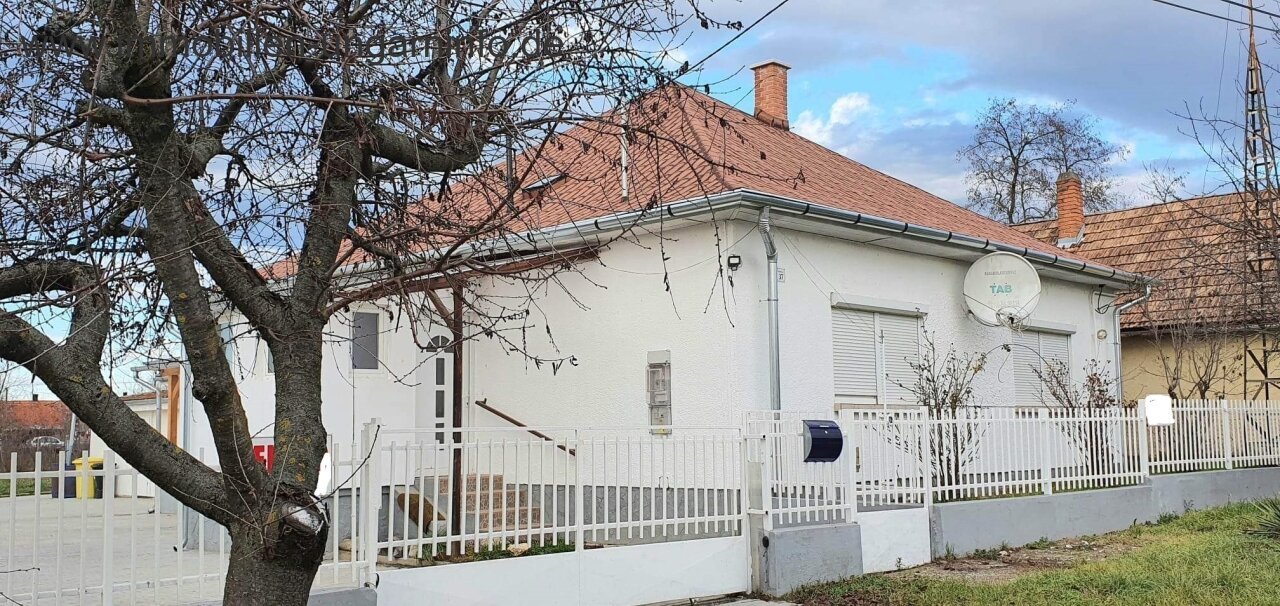 Renoviertes Einfamilienhaus 8 km südlich des Plattensees zu verkaufen