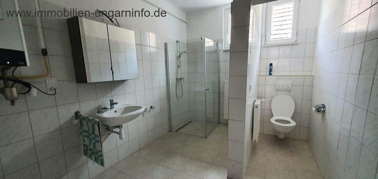 Renoviertes Einfamilienhaus 8 km südlich des Plattensees zu verkaufen