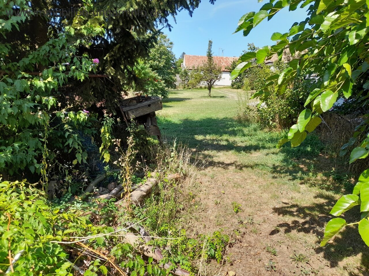 Einfamilienhaus in einer Kleinstadt 12 km südlich des Plattensees zu verkaufen