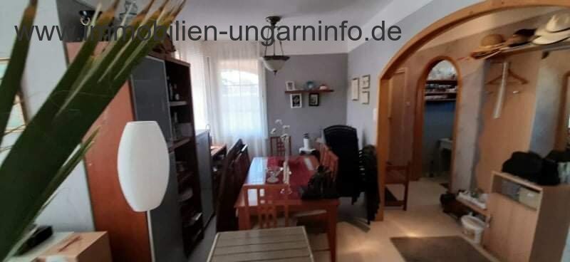 Renoviertes Einfamilienhaus in der Nähe des Plattensees zu verkaufen