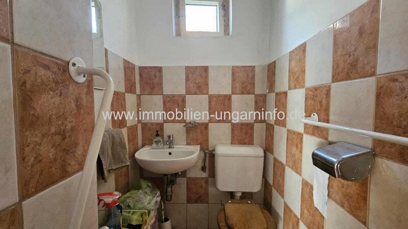 Kleines Stadthaus mit 3 Schlafzimmern, 14 km vom Plattensee entfernt