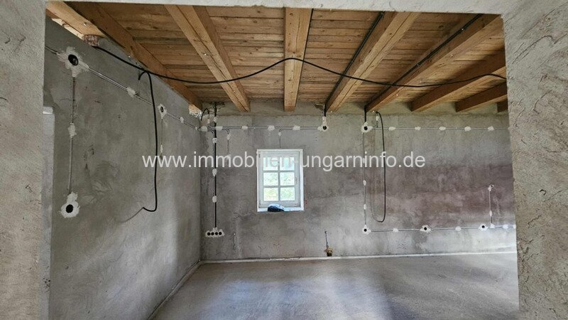 Familienhaus im Umbau mit 1 Hektar Grundstück im Komitat Somogy