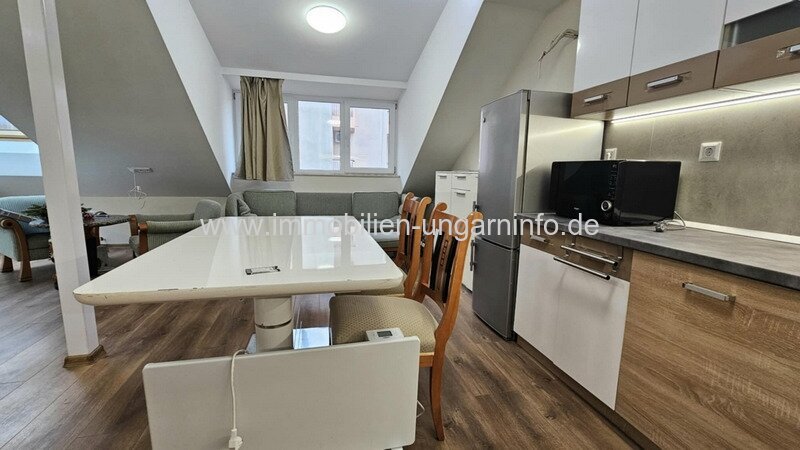 Modernes Einfamilienhaus mit 3 separaten Wohnungen im Herzen von Nagykanizsa zu verkaufen