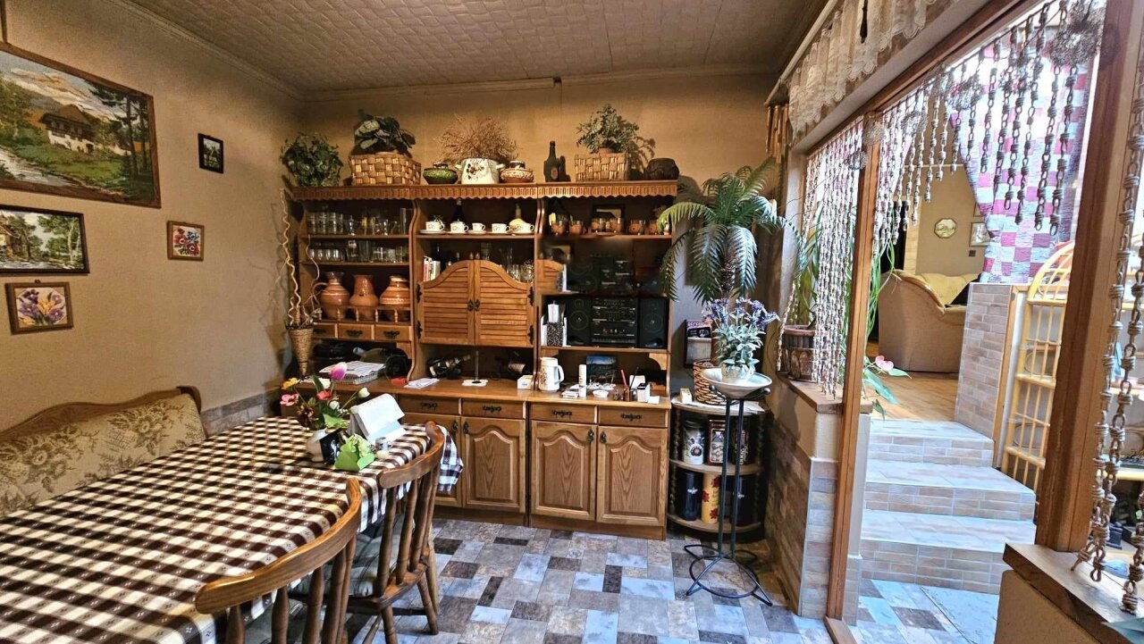 2 Häuser und Apartment auf einem Grundstück in der Nähe des Plattensees zu verkaufen