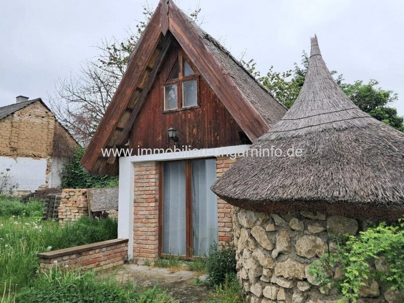 Authentische Familienhäuser (3 in einem) am Nordufer des Plattensees