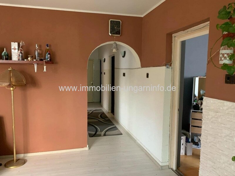 Einfamilienhaus zwischen dem Plattensee und der Kreisstadt