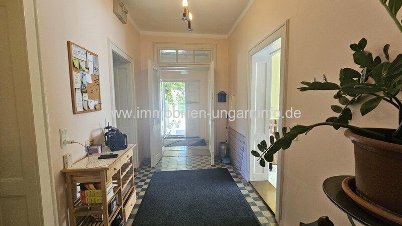 Einfamilienhaus mit großem Hof in ruhiger Lage, nahe der kroatischen-slovenien Grenze