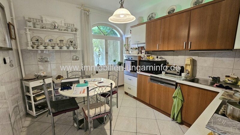 12 km südlich von Balaton 2-stöckiges Einfamilienhaus von deutschem Eigentümer zu verkaufen
