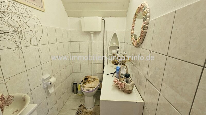 12 km südlich von Balaton 2-stöckiges Einfamilienhaus von deutschem Eigentümer zu verkaufen