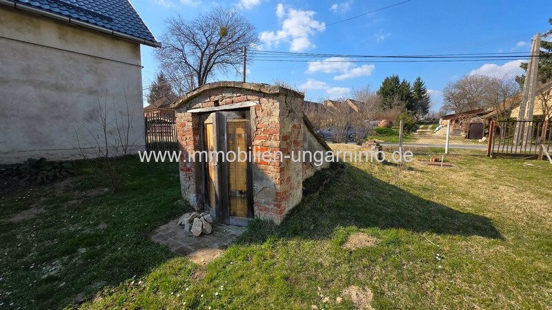 Bauernhaus mit Appartement und großem Grundstück, 19 km vom Balaton entfernt