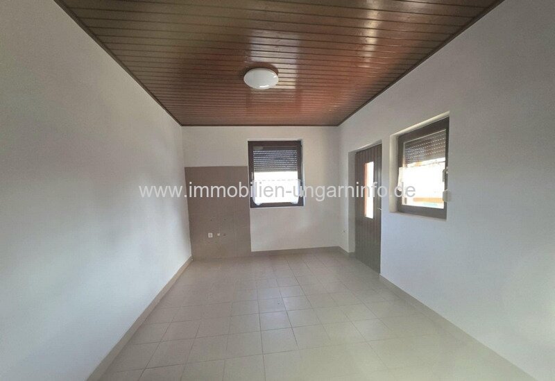 Familienhaus im bürgerlichen Stil in der Nähe des Plattensees, in Csákány