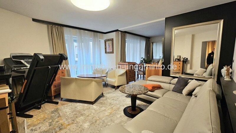 Modernes Einfamilienhaus mit 3 separaten Wohnungen im Herzen von Nagykanizsa zu verkaufen