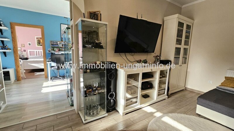 Modernes Niedrigenergie-Familienhaus in Balatonkeresztúr zu verkaufen