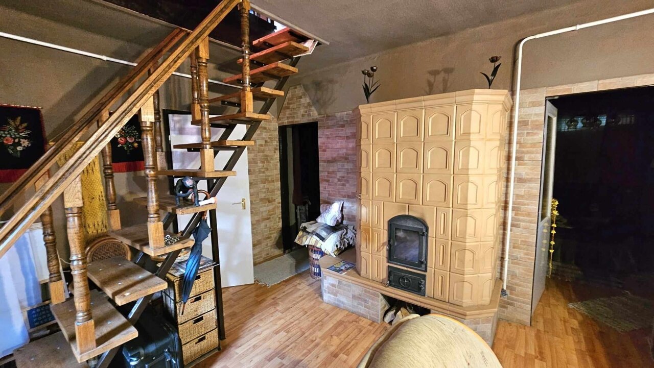 2 Häuser und Apartment auf einem Grundstück in der Nähe des Plattensees zu verkaufen