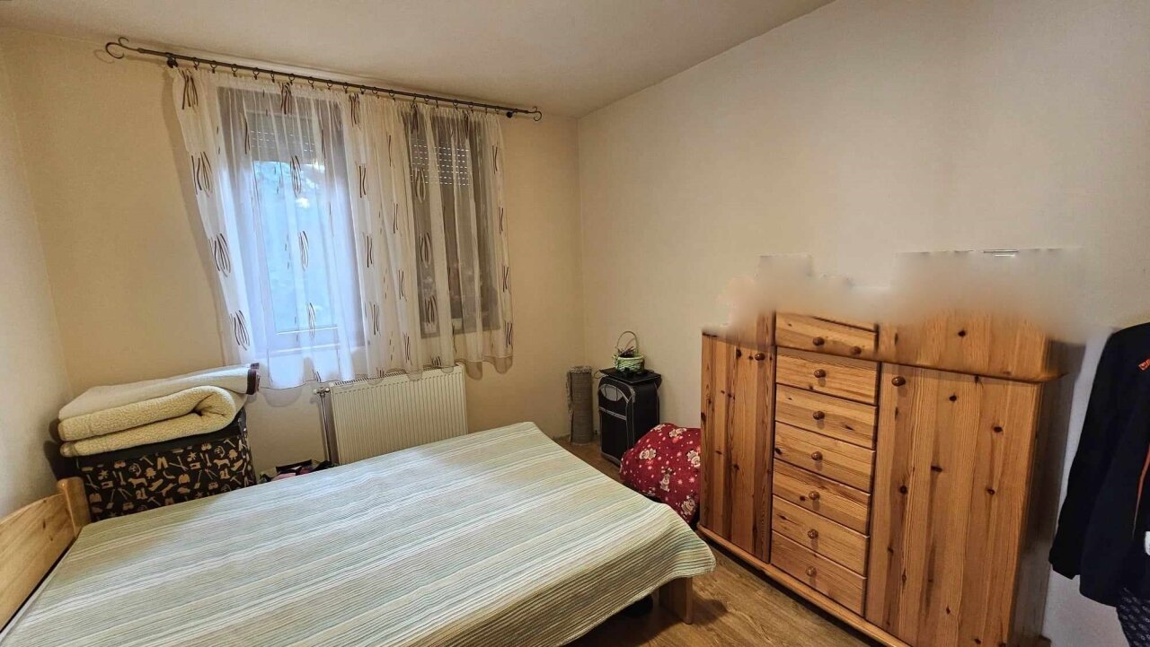 2 Häuser und Apartment auf einem Grundstück in der Nähe des Plattensees zu verkaufen