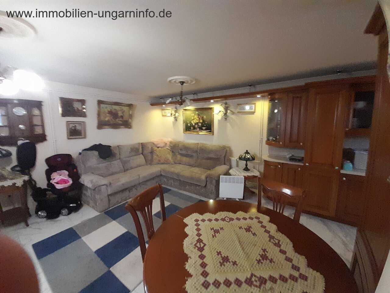 In der Nähe von Hévíz 3-stöckiges modernes Einfamilienhaus in ruhiger Umgebung, mit separatem Eingang Wohnung zu verkaufen