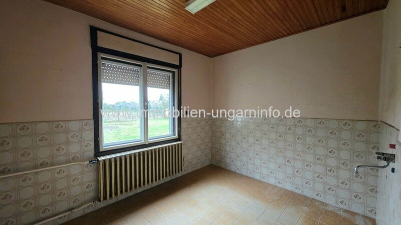 Zweistöckiges Mehrfamilienhaus in Mesztegnyő zu verkaufen