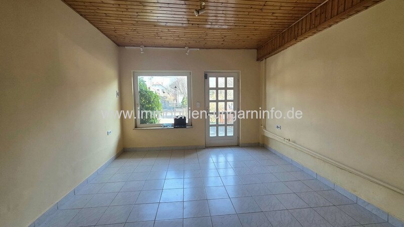 Familienhaus mit 9 Zimmern im Zentrum von Zalakaros zu verkaufen