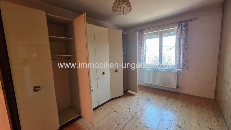 Familienhaus mit 9 Zimmern im Zentrum von Zalakaros zu verkaufen