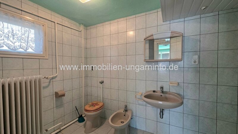 Familienhaus mit 9 Zimmern im Zentrum von Zalakaros zu verkaufen