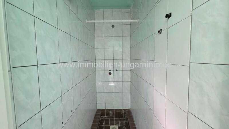 Familienhaus mit 9 Zimmern im Zentrum von Zalakaros zu verkaufen