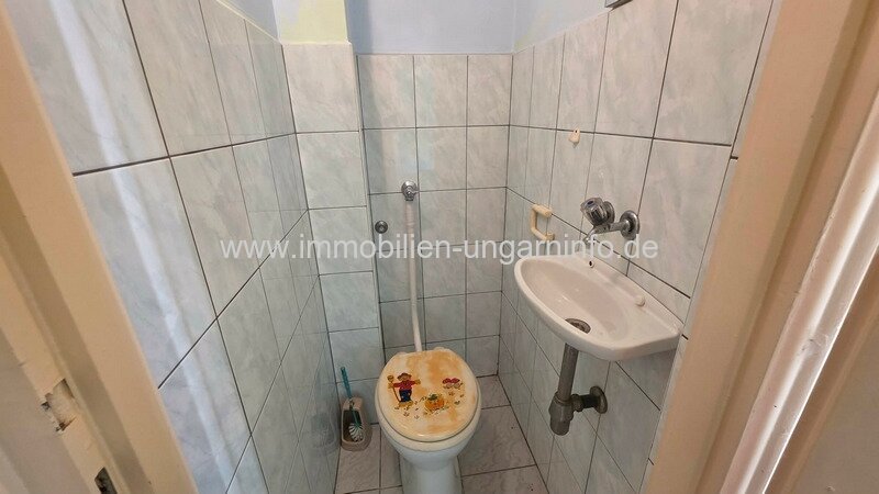 Familienhaus mit 9 Zimmern im Zentrum von Zalakaros zu verkaufen