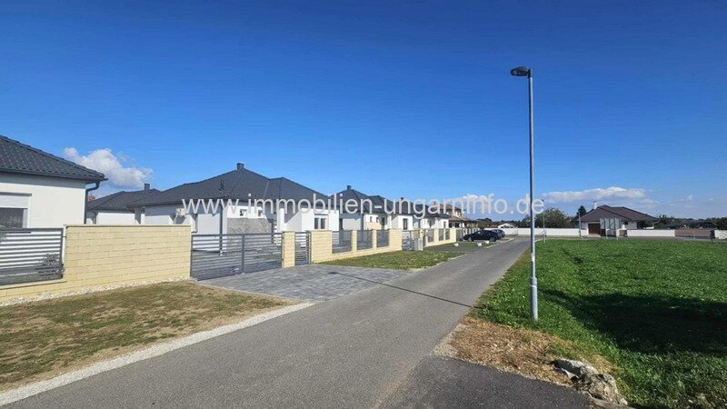 Neubau-Einfamilienhaus in Marcali zu verkaufen (Balaton 12 km)