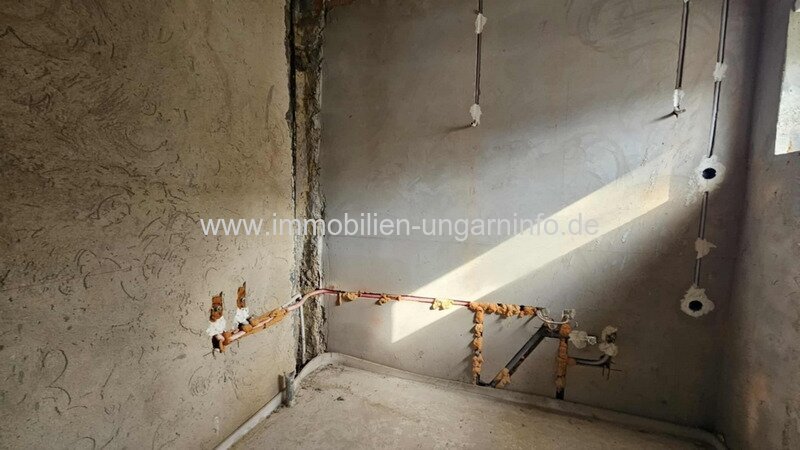 Familienhaus im Umbau mit 1 Hektar Grundstück im Komitat Somogy