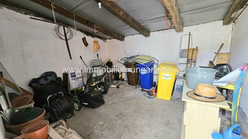 Neuartiges Einfamilienhaus in einer Kleinstadt am Plattensee zu verkaufen