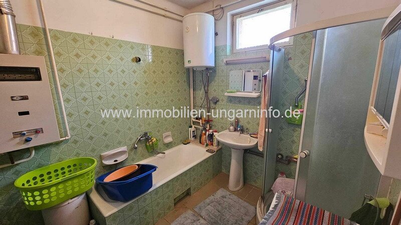 Einfamilienhaus mit Appartement zu verkaufen 12 km vom Plattensee in Marcali