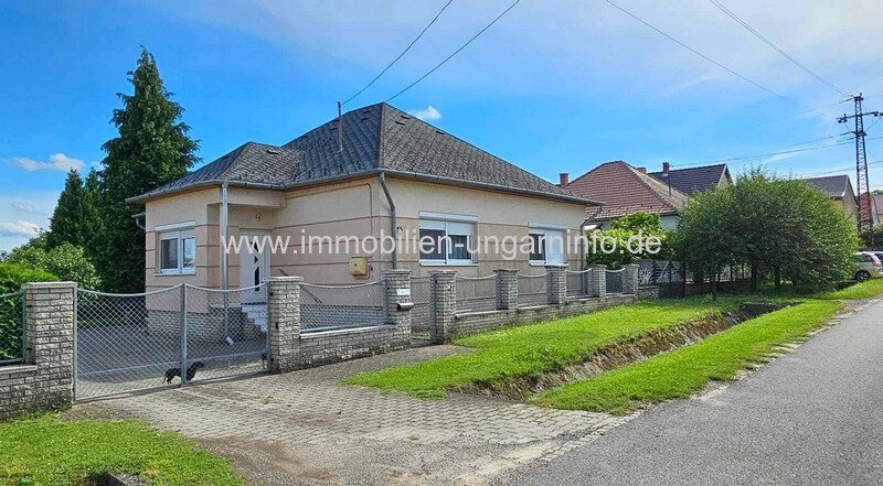 Einfamilienhaus mit 3 Schlafzimmern zu verkaufen in Marcali